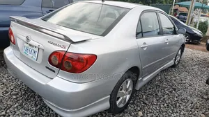 Toyota Corolla 2005 Silver