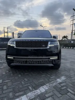Land Rover Range Rover Vogue 2023 Black