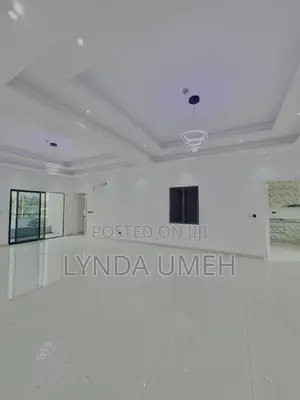 3bdrm Apartment in Kofo Abayomi for rent