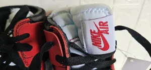 Air Jordan 1 OG High Off-White Chicago.