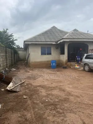 3bdrm Bungalow in Army Cooperative, Ado-Odo/Ota for sale