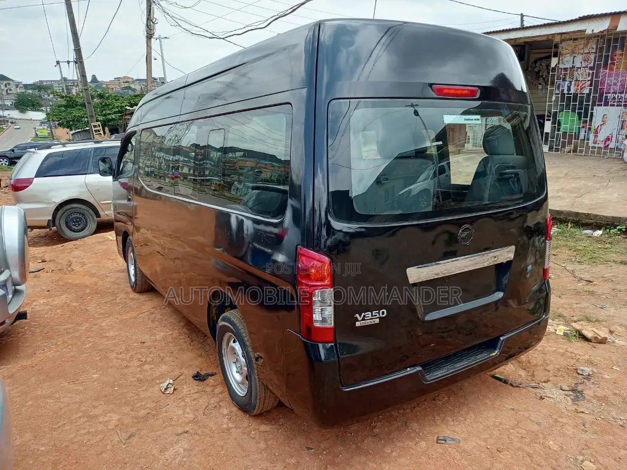 Nissan Caravan (Urvan) 2017 Black