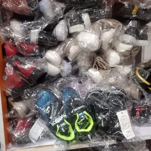 Children Stock Shoes Available in Colors and Sizes Quality