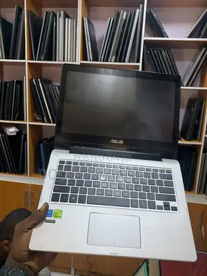 Laptop Asus X550LC 8GB Intel Core i5 SSD 128GB