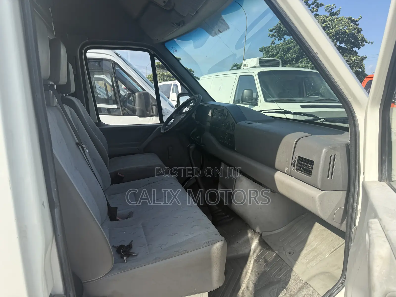 Volkswagen LT 2009 White