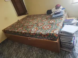 Bed Frame and Form 4x6