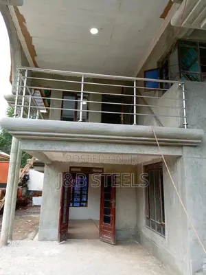 4 Parallel Line Handrail