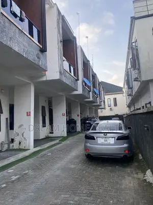 3bdrm Duplex in Ikota for rent