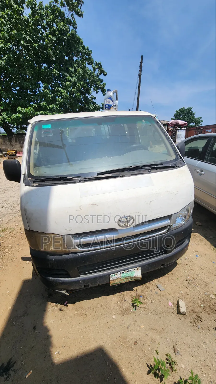 Toyota HiAce 2012 White