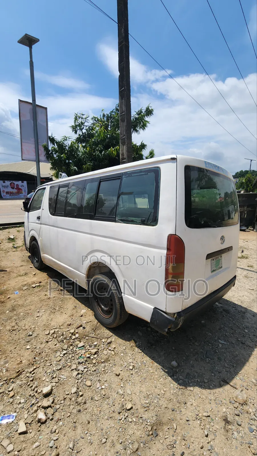 Toyota HiAce 2012 White