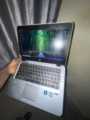 Laptop HP EliteBook 820 G3 8GB Intel Core i5 SSD 256GB