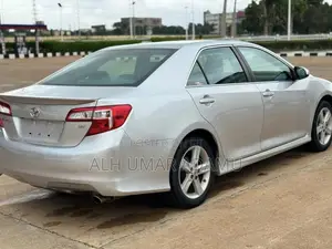 Toyota Camry 2014 Silver