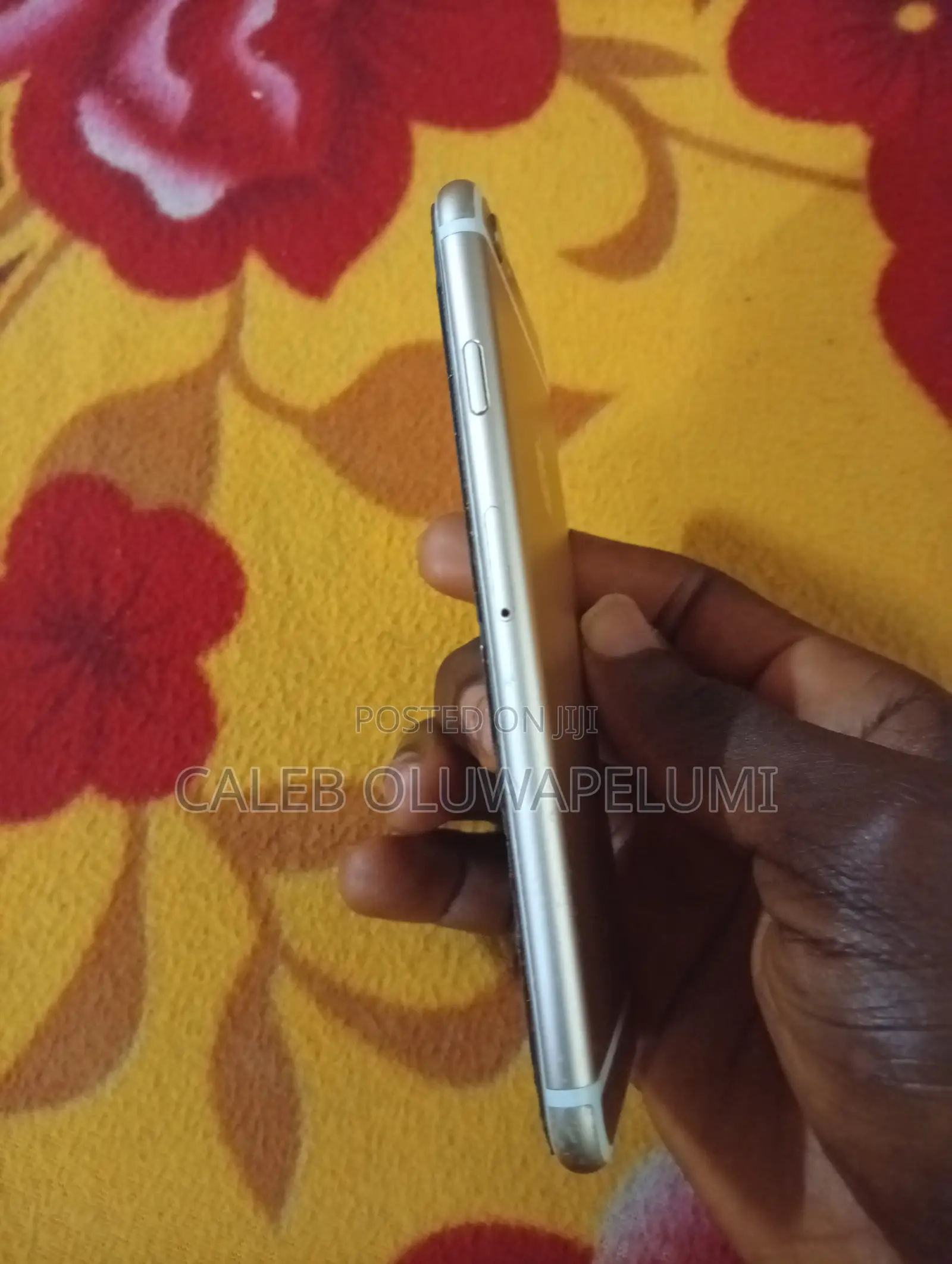 Apple iPhone 6s 32 GB Silver
