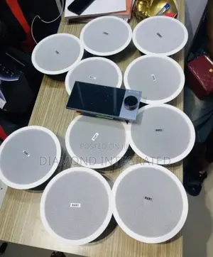 7 Inches Wall Amplifier With Knob With 10 Ceiling Speakers