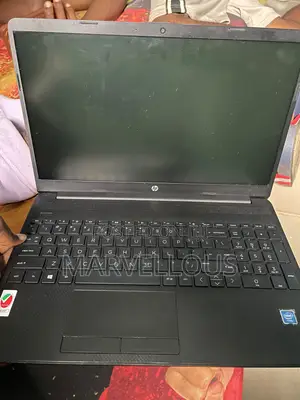 Laptop HP 15 4GB Intel Celeron HDD 512GB