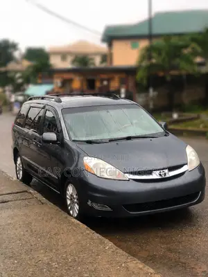 Toyota Sienna XLE Limited AWD 2009 Gray