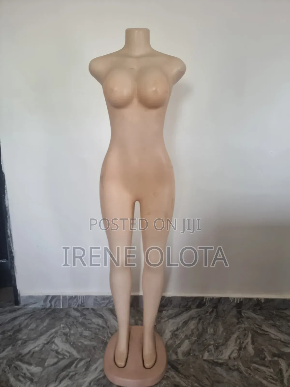 Mannequin.