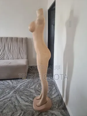 Mannequin.