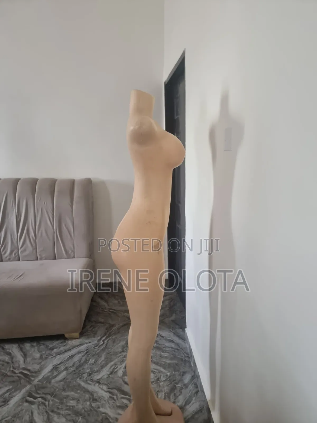 Mannequin.