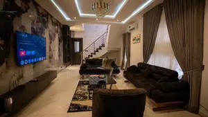 5 Bedroom Fully Duplex