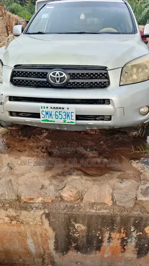 Toyota RAV4 200 4X4 2008 Silver