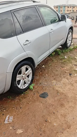 Toyota RAV4 200 4X4 2008 Silver