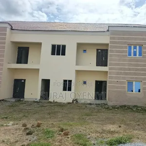 3bdrm Block of Flats in Premium Housing, Kpeyegyi for sale