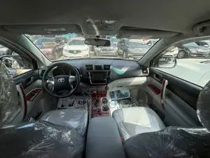 Toyota Highlander 2013 Silver