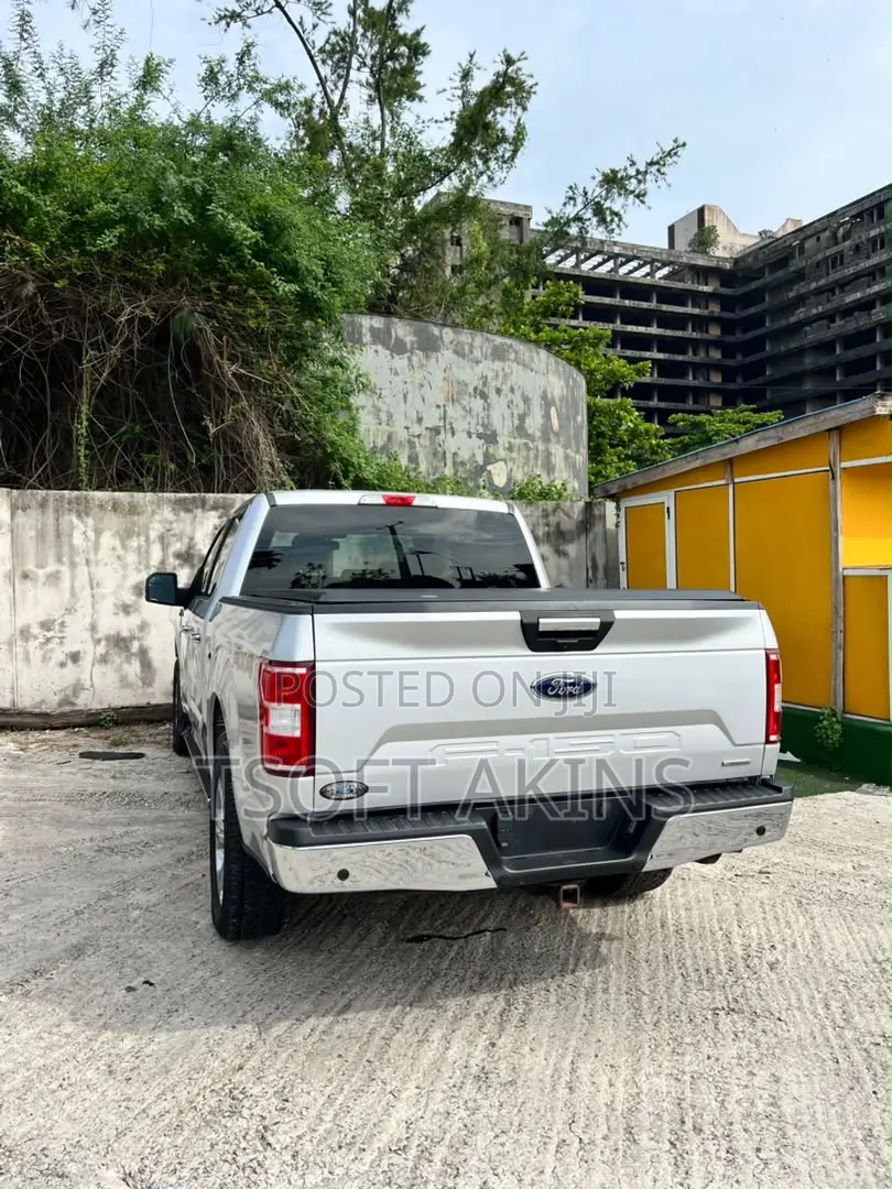 Ford F-150 2018 Silver