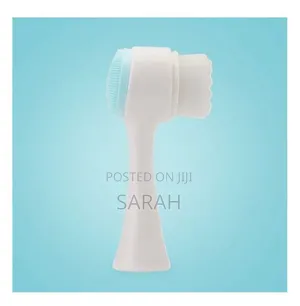 Exfoliating Facial Brush