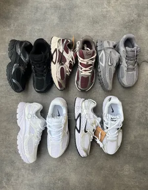 Nike V5 RNR Sneakers