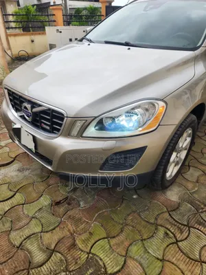 Volvo XC60 2013 Gold