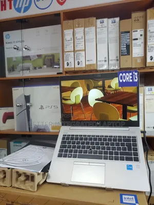 New Laptop HP EliteBook 820 G3 12GB Intel Core i3 SSD 512GB