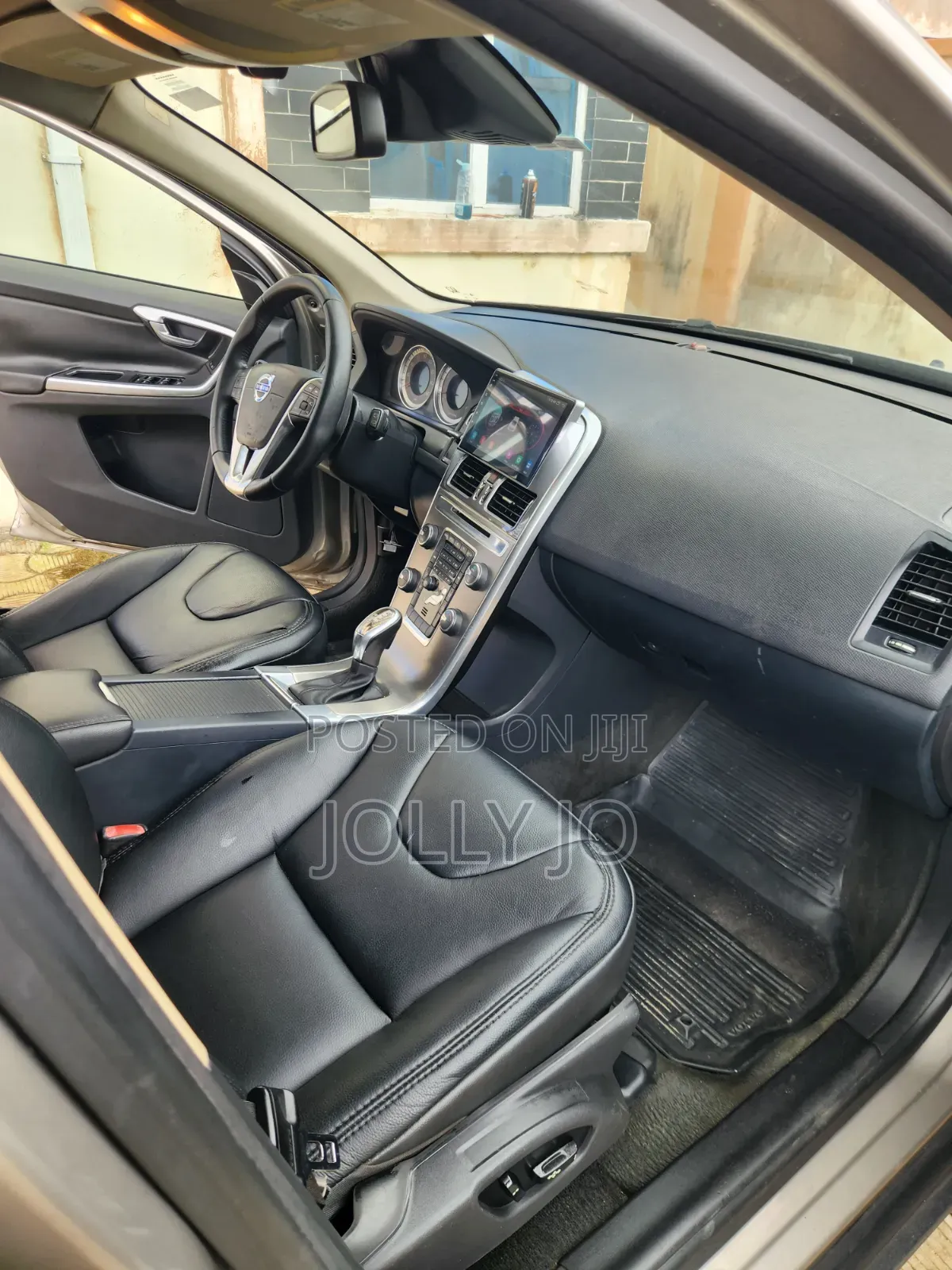 Volvo XC60 2013 Gold