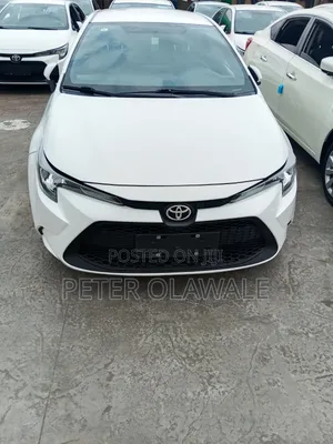 Toyota Corolla 2022 White