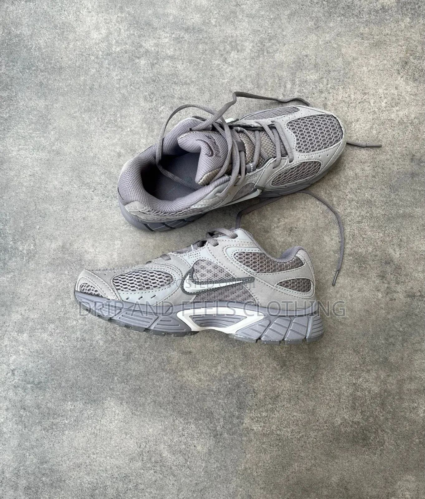 Nike V5 RNR Sneakers