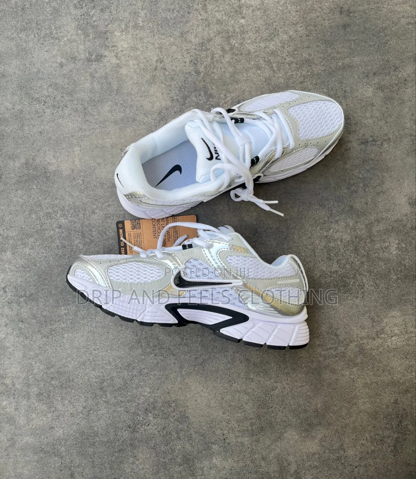 Nike V5 RNR Sneakers
