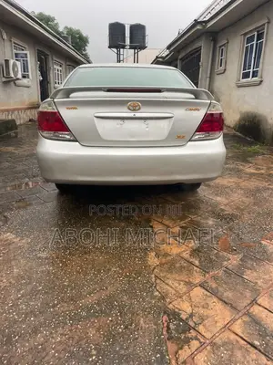 Toyota Camry SE 4rd Sedan (2.4L 4cyl 5M) 2004 Silver