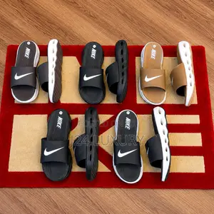 Nike Chunky Slide
