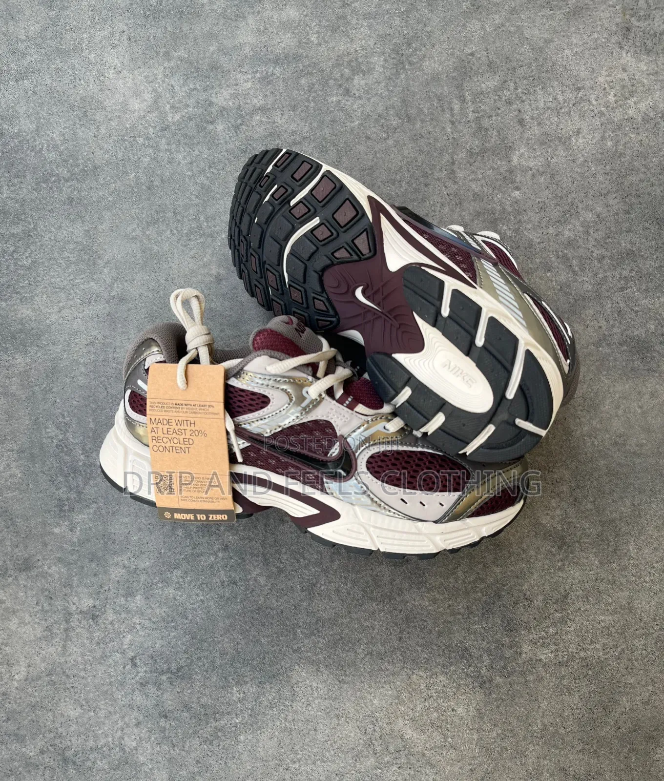 Nike V5 RNR Sneakers