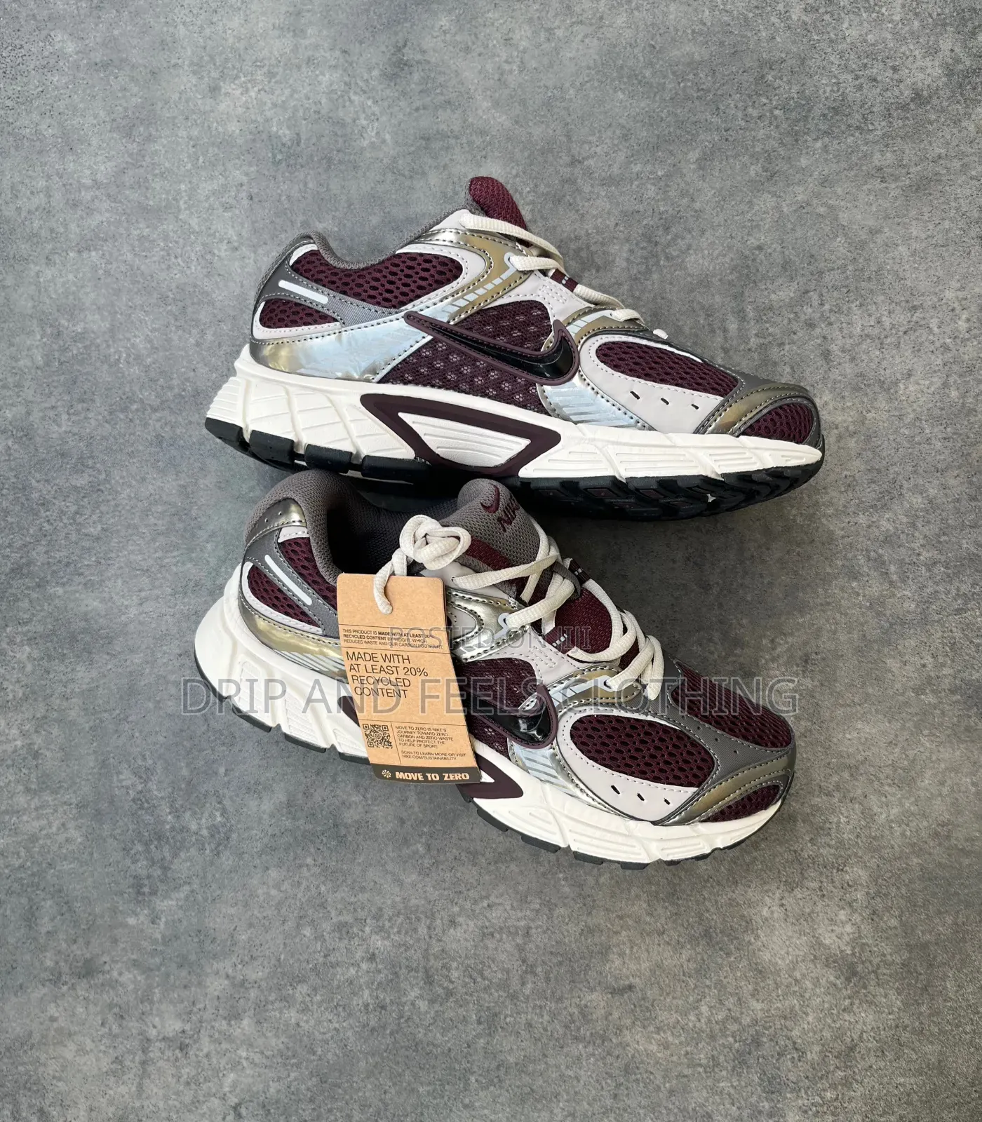 Nike V5 RNR Sneakers