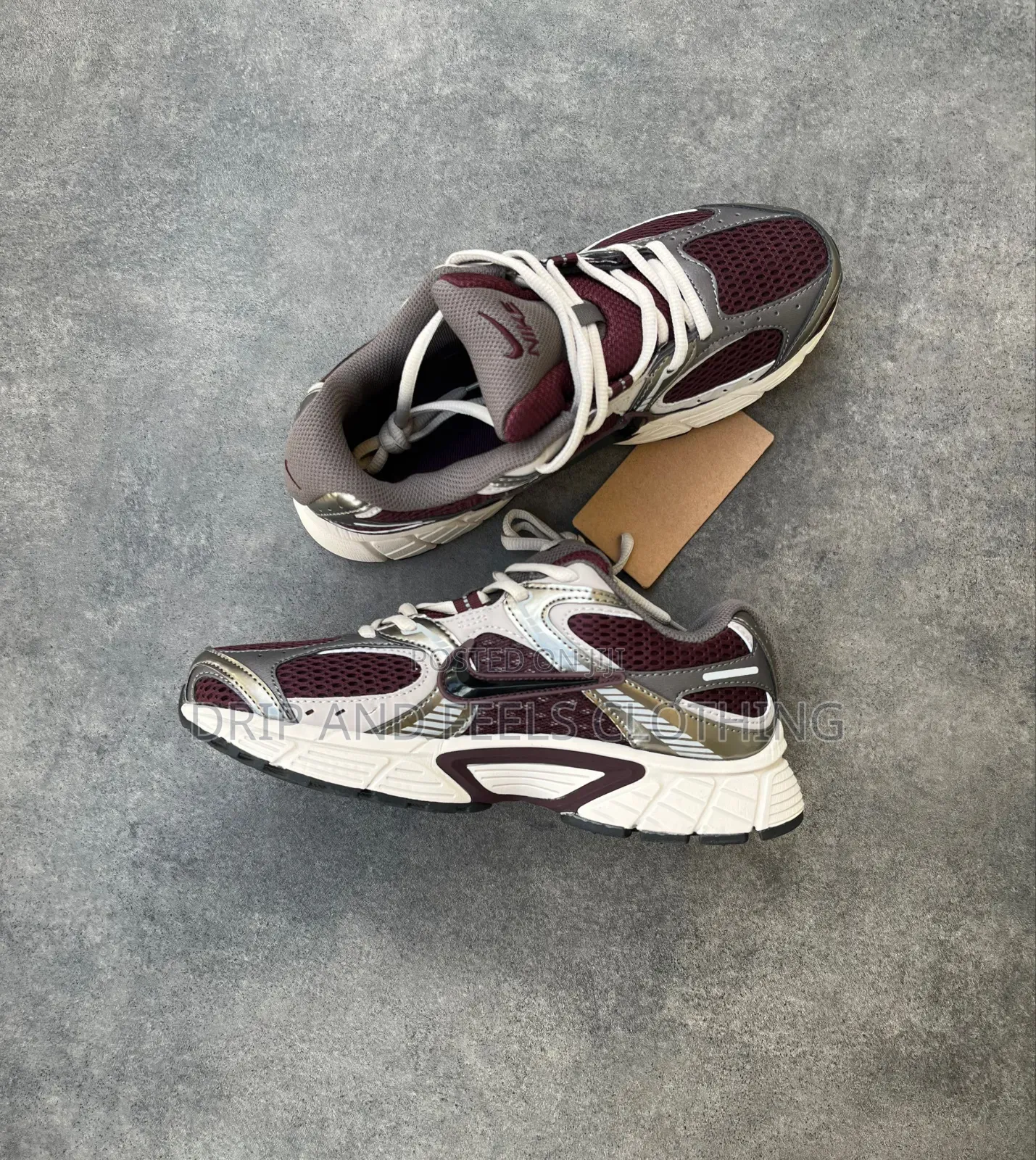 Nike V5 RNR Sneakers