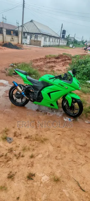 Kawasaki EX250 2010 Green