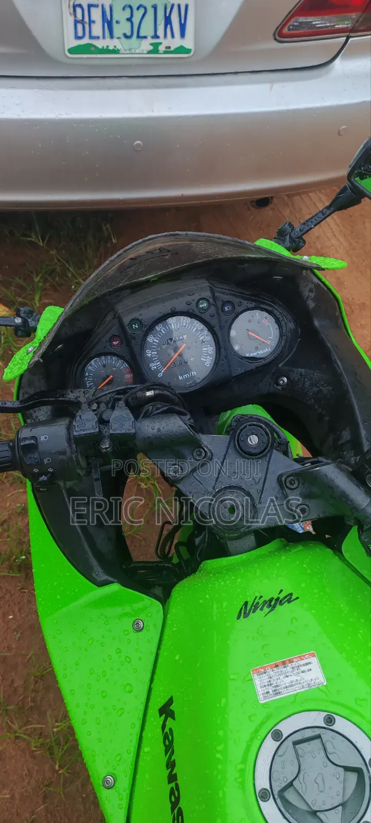 Kawasaki EX250 2010 Green
