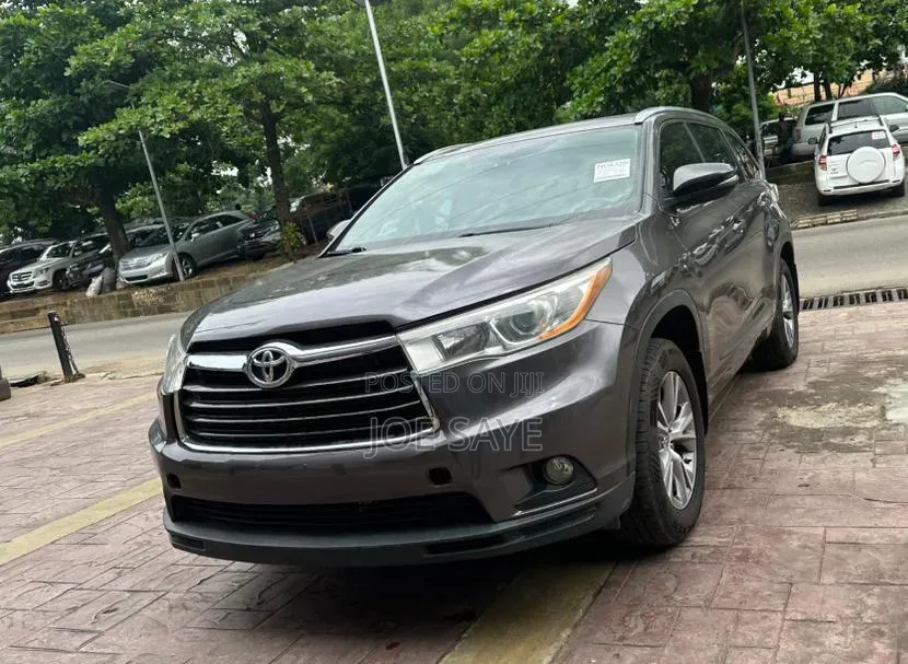 Toyota Highlander 2015 Gray
