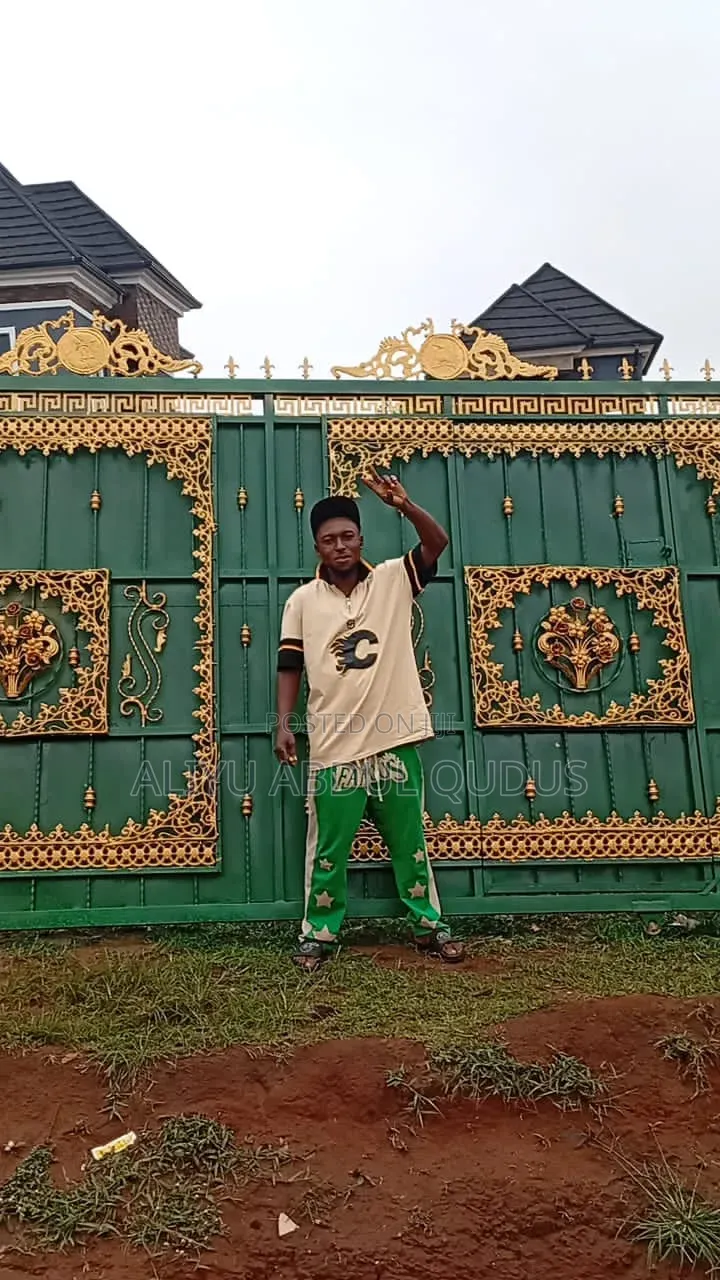 Metal Gate