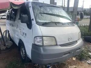 Mazda Bongo 2005 White