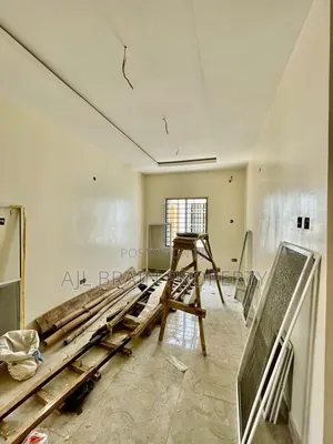3bdrm Duplex in News Engineering for rent