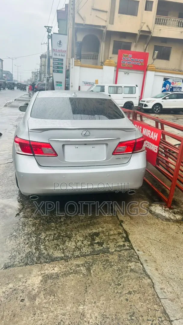 Lexus LX 570 2012 Silver