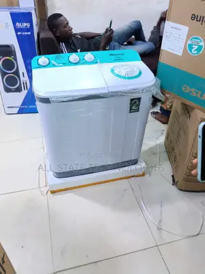 Hisense 7.5KG Twin Tub Washer With Top Load Design
